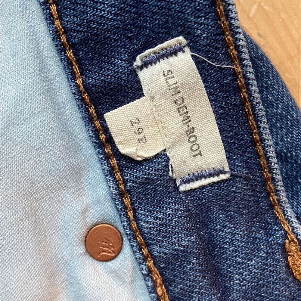 Madewell Slim Demi-Boot Jeans in Sundale Wash, Size 29 Petite - Picture 6 of 9